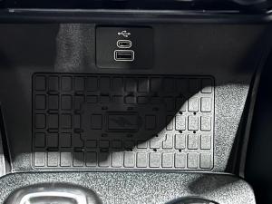 Ford Ranger 2.0 BiTurbo double cab XLT 4x4 - Image 13