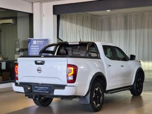 Nissan Navara 2.5DDTi double cab LE Plus - Image 3