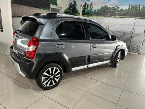 Toyota Etios Cross 1.5 Xs - Image 3