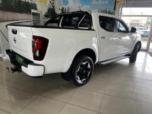 Nissan Navara 2.5DDTi double cab LE Plus - Image 4