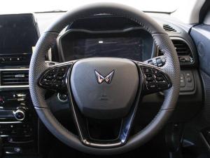 Mahindra XUV 3XO 1.2T AX5 auto - Image 16