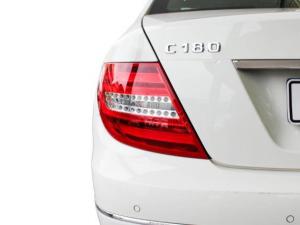 Mercedes-Benz C-Class C180 Avantgarde auto - Image 10