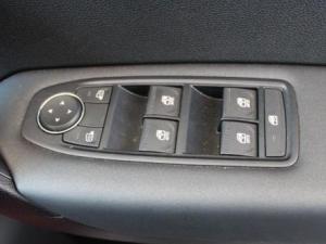 Renault Captur 1.3 Turbo Zen - Image 13