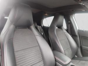 Mercedes-Benz GLA GLA200 auto - Image 18
