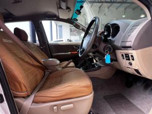 Toyota Fortuner 3.0D-4D 4x4 - Image 18