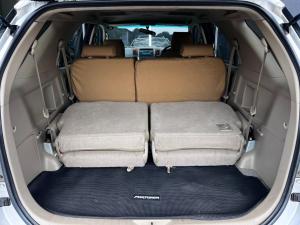 Toyota Fortuner 3.0D-4D 4x4 - Image 9