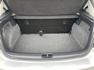 Volkswagen Polo Vivo hatch 1.6 Comfortline auto - Image 9