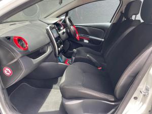 Renault Clio 66kW turbo Blaze - Image 11
