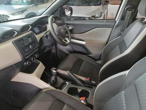 Nissan Magnite 1.0 Turbo Visia manual - Image 10