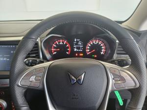 Mahindra XUV300 1.2T W6 - Image 14