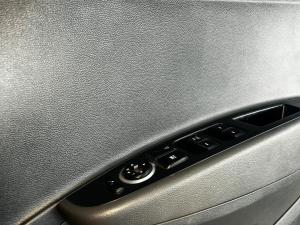 Hyundai Grand i10 1.25 Fluid auto - Image 17