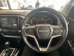 Isuzu D-Max 3.0TD double cab LSE 4x4 - Image 19
