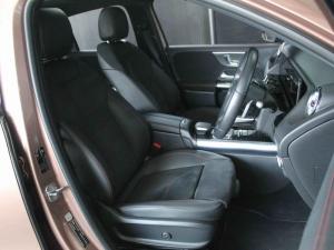 Mercedes-Benz GLA GLA200d Progressive - Image 15