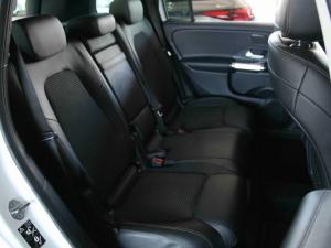 Mercedes-Benz GLB GLB220d 4Matic Progressive - Image 22