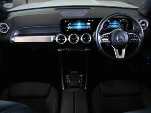 Mercedes-Benz GLB GLB220d 4Matic Progressive - Image 25