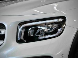 Mercedes-Benz GLB GLB220d 4Matic Progressive - Image 5