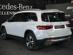 Mercedes-Benz GLB GLB220d 4Matic Progressive - Image 9