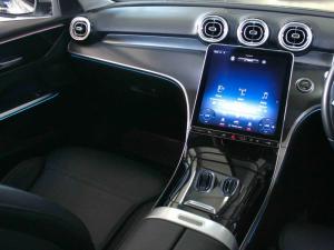 Mercedes-Benz C-Class C200 Avantgarde - Image 22