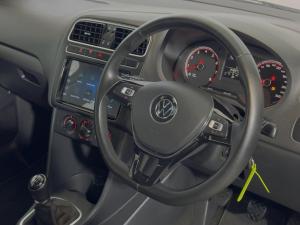Volkswagen Polo Vivo hatch 1.6 Style - Image 10