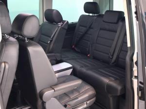 Volkswagen Caravelle 2.0BiTDI Highline 4Motion - Image 26