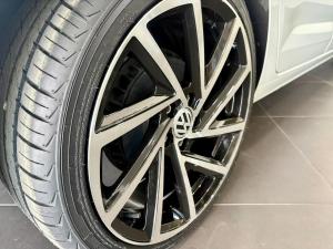 Volkswagen Polo hatch 1.0TSI - Image 16