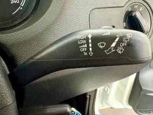 Volkswagen Polo Vivo hatch 1.4 - Image 10