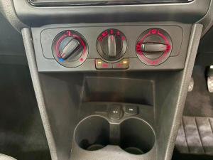 Volkswagen Polo Vivo hatch 1.4 - Image 5