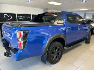 Isuzu D-Max 3.0TD double cab V-Cross - Image 6