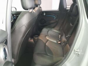 MINI Cooper S 5-Door automatic - Image 20