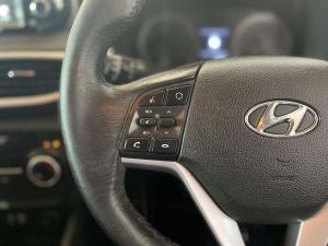 Hyundai Tucson 2.0 Premium automatic - Image 19