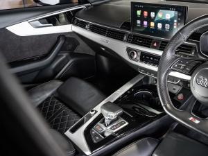 Audi S4 TFSI quattro - Image 11