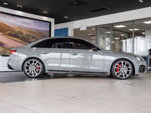 Audi S4 TFSI quattro - Image 9