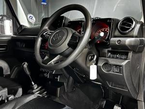 Suzuki Jimny 1.5 GL AllGrip 5-door manual - Image 16