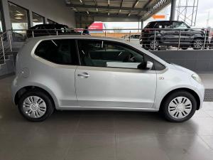 Volkswagen up! move up! 3-door 1.0 - Image 8