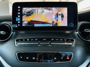 Mercedes-Benz V-Class V300d Exclusive - Image 11