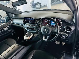 Mercedes-Benz V-Class V300d Exclusive - Image 4