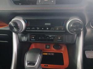 Toyota RAV4 2.5 Hybrid GX-R E-Four - Image 14