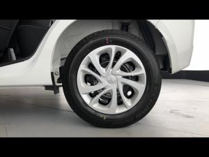 Toyota Vitz 1.0 - Image 19