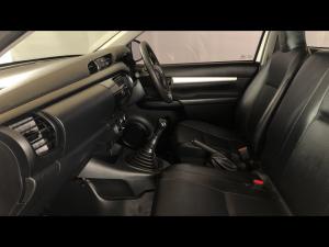 Toyota Hilux 2.4GD single cab S (aircon) - Image 7
