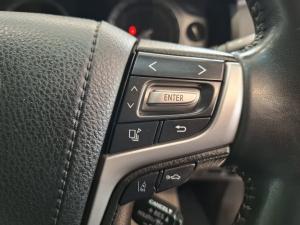 Toyota Land Cruiser 200 V8 4.5D VX-R automatic - Image 10