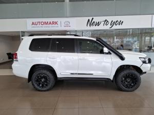 Toyota Land Cruiser 200 V8 4.5D VX-R automatic - Image 3