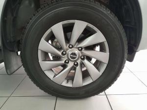 Isuzu MU-X 1.9D LS automatic - Image 11