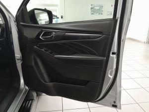 Isuzu MU-X 1.9D LS automatic - Image 15