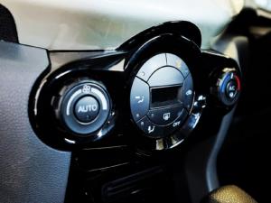 Ford EcoSport 1.5 Titanium auto - Image 10