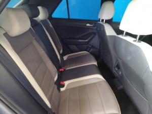 Volkswagen T-Roc 2.0TSI 140kW 4Motion R-Line - Image 12