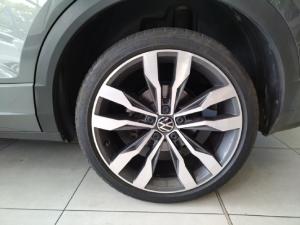 Volkswagen T-Roc 2.0TSI 140kW 4Motion R-Line - Image 14