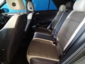 Volkswagen T-Roc 2.0TSI 140kW 4Motion R-Line - Image 9