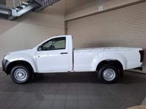 Isuzu D-Max Gen 6 250c single cab Fleetside - Image 2