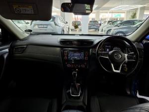 Nissan X-Trail 2.5 4x4 Tekna - Image 7