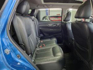 Nissan X-Trail 2.5 4x4 Tekna - Image 8